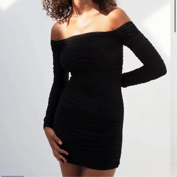 Aritzia Babaton Luxor Long Sleeve Mini Dress Black Size 0 - Picture 2 of 7